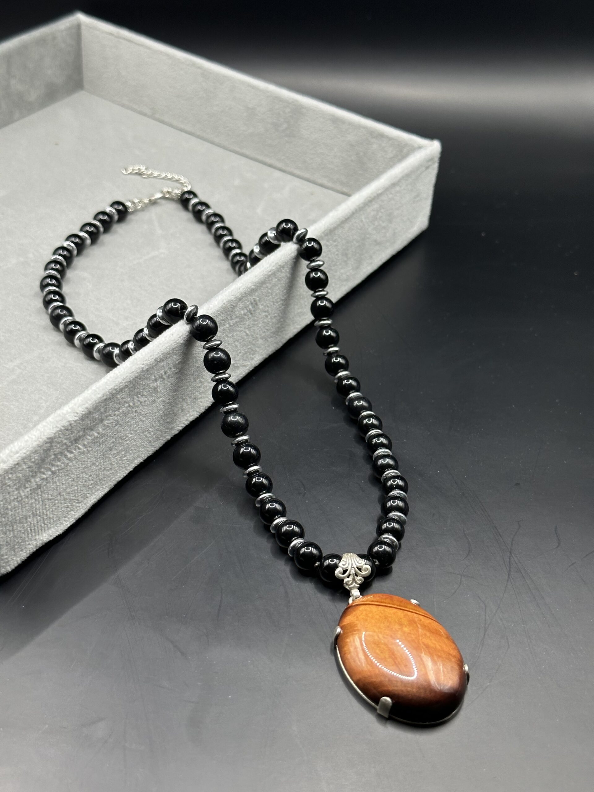Collier - Perles naturelles Onyx Noir–Pendentif œil de tigre – Image 4